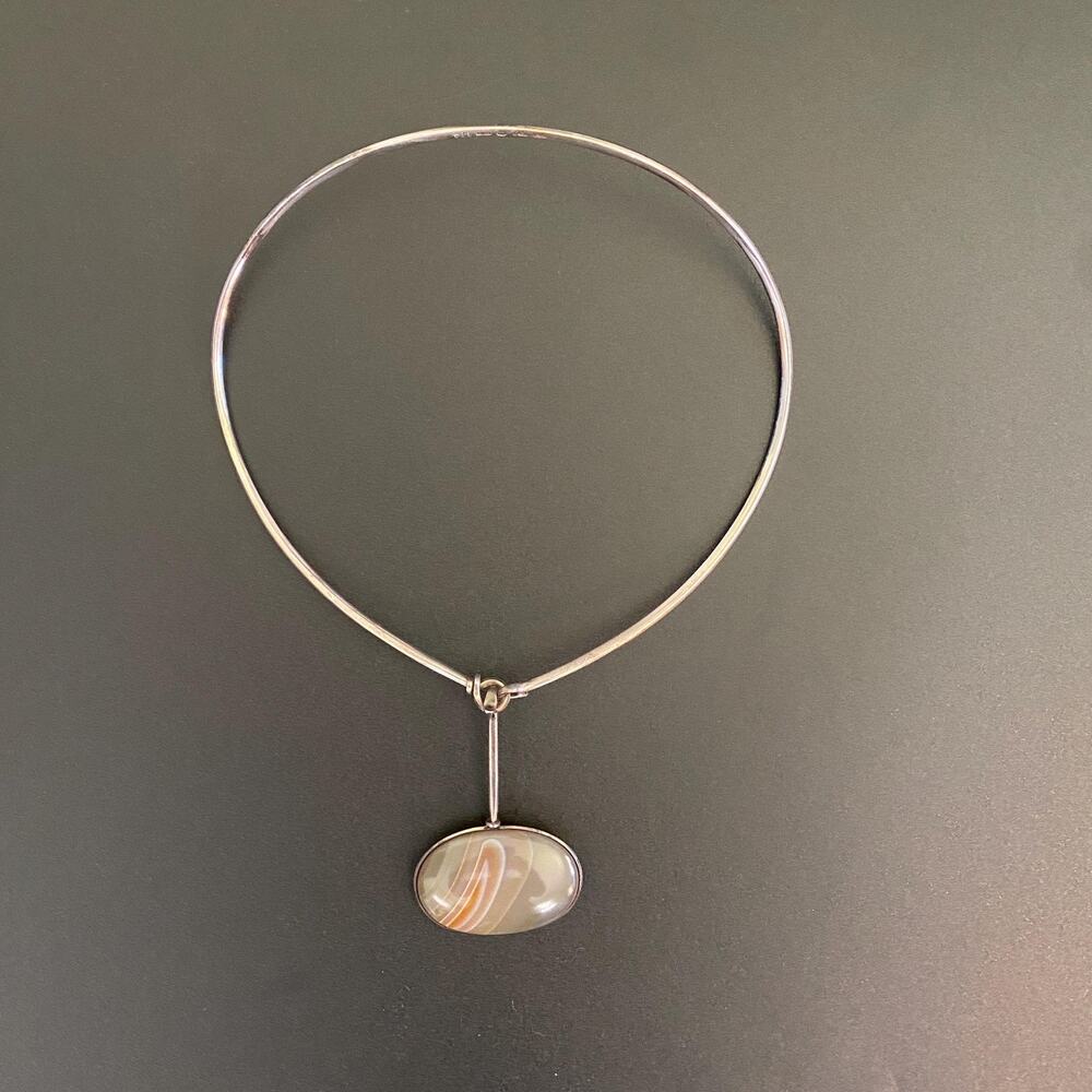 VTG Vivianna Torun Georg Jensen Sterling Dew Drop Neckring Jade Pendant With Box